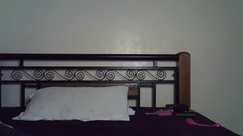 Giannah online show from October 29, 2025, 10:22 pm