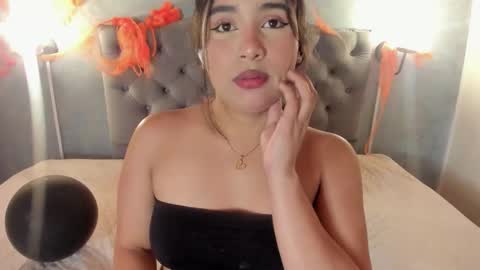 Snapshot of giannaslimjb chatting on October 22, 2025, 3:18 am giannaslimjb online show from October 22, 2025, 3:18 am