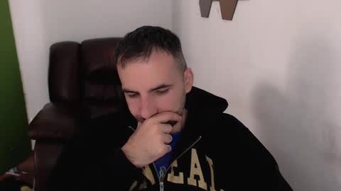 Snapshot of gianni_lion chatting on March 12, 2025, 12:57 pm Gianni online show from March 12, 2025, 12:57 pm