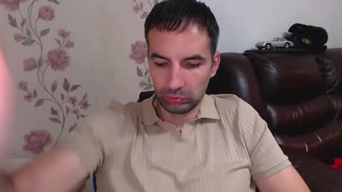 Snapshot of gianni_lion chatting on November 4, 2025, 9:41 am Gianni online show from November 4, 2025, 9:41 am