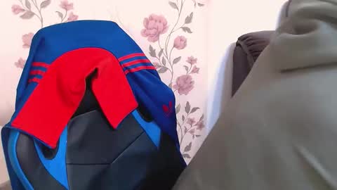 Gianni online show from May 1, 2026, 11:04 am