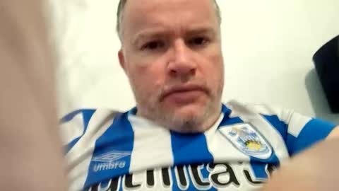 Snapshot of giddyup2222222 chatting on November 19, 2025, 10:48 am giddyup2222222 online show from November 19, 2025, 10:48 am