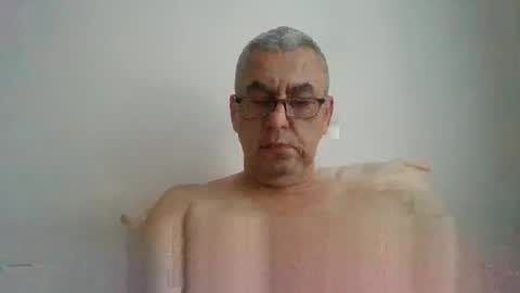 gigi1970 online show from April 29, 2026, 8:07 am