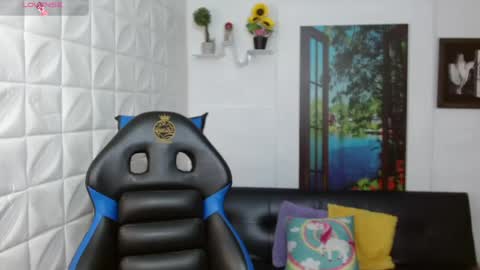 Snapshot of gigi_gilt_ chatting on May 9, 2026, 9:47 am Gigi 3 online show from May 9, 2026, 9:47 am