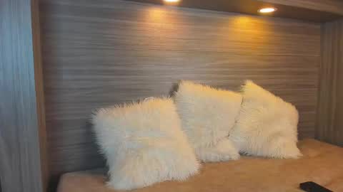 gigi wilden online show from October 4, 2025, 1:42 pm