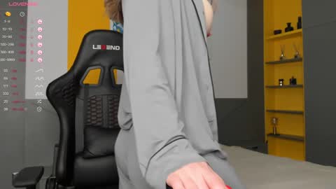 Snapshot of gigihadd chatting on December 4, 2024, 4:05 pm gigihadd online show from December 4, 2024, 4:05 pm