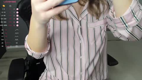 Snapshot of gigihadd chatting on December 31, 2024, 3:09 pm gigihadd online show from December 31, 2024, 3:09 pm