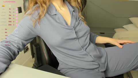 Snapshot of gigihadd chatting on January 23, 2025, 2:50 pm gigihadd online show from January 23, 2025, 2:50 pm