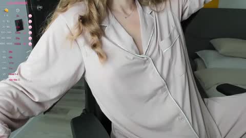 Snapshot of gigihadd chatting on March 4, 2025, 4:52 pm gigihadd online show from March 4, 2025, 4:52 pm