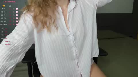 Snapshot of gigihadd chatting on March 8, 2025, 6:58 pm gigihadd online show from March 8, 2025, 6:58 pm