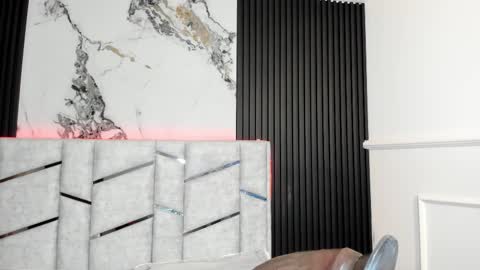 Gigi Doll online show from November 5, 2025, 11:21 am