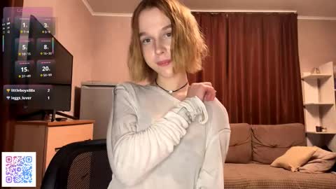 Molly online show from October 15, 2025, 7:03 pm