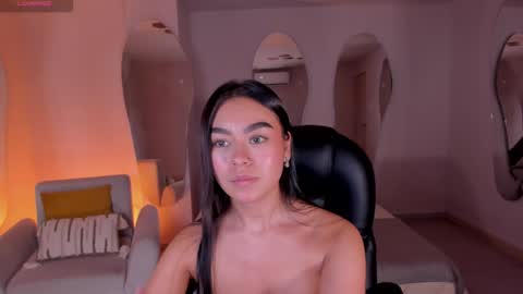 Snapshot of gigilee_ chatting on December 9, 2024, 2:56 am GIGI online show from December 9, 2024, 2:56 am