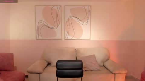 Snapshot of gigilee_ chatting on December 30, 2024, 7:32 pm GIGI online show from December 30, 2024, 7:32 pm