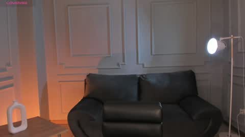 Snapshot of gigilee_ chatting on January 20, 2025, 6:10 pm GIGI online show from January 20, 2025, 6:10 pm