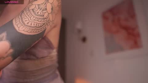 Snapshot of gigilee_ chatting on September 14, 2025, 10:09 pm GIGI online show from September 14, 2025, 10:09 pm