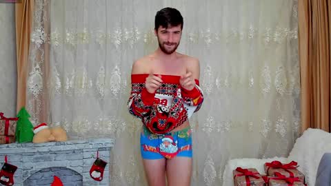 gilbertogonzales online show from December 8, 2024, 4:18 pm