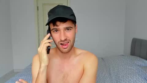 gilbertogonzales online show from September 18, 2025, 9:33 am