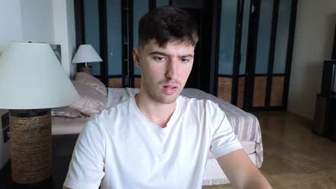 gilbertogonzales online show from November 19, 2025, 5:29 am