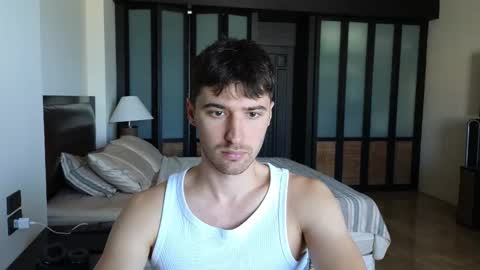 gilbertogonzales online show from November 30, 2025, 3:10 am