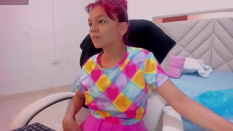 Gimena online show from November 7, 2025, 12:16 pm