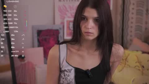 Mia online show from February 5, 2026, 8:08 am