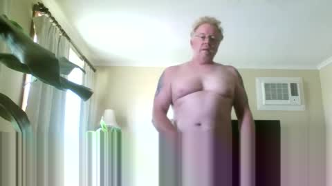 gimmmieoooo online show from January 5, 2025, 12:09 am