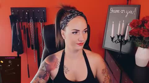 gina_hotlick online show from September 18, 2025, 7:32 am