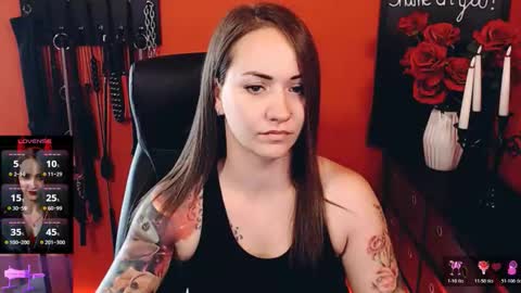 Snapshot of gina_hotlick chatting on May 8, 2026, 9:36 am gina_hotlick online show from May 8, 2026, 9:36 am