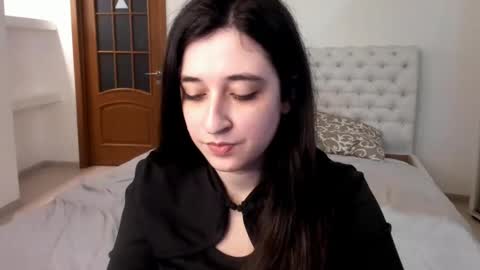 Snapshot of ginablum chatting on January 6, 2025, 10:13 am Kate online show from January 6, 2025, 10:13 am