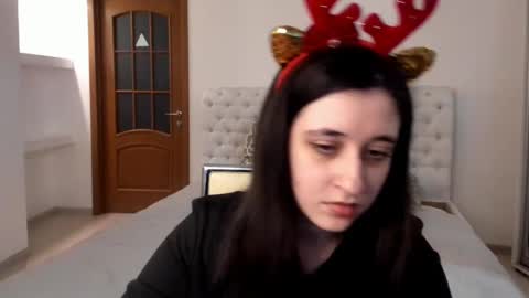 Snapshot of ginablum chatting on January 7, 2025, 12:52 pm Kate online show from January 7, 2025, 12:52 pm