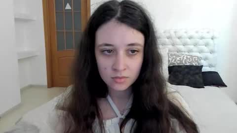 Snapshot of ginablum chatting on September 11, 2025, 10:15 am Kate online show from September 11, 2025, 10:15 am