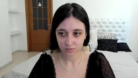 Snapshot of ginablum chatting on September 13, 2025, 8:03 am Kate online show from September 13, 2025, 8:03 am