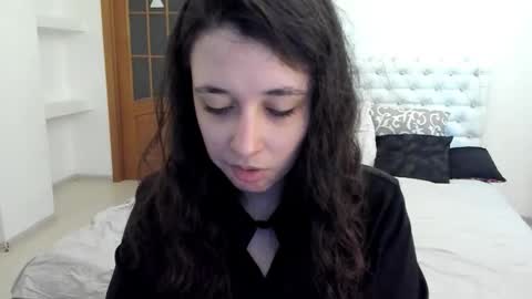 Snapshot of ginablum chatting on September 19, 2025, 7:54 am Kate online show from September 19, 2025, 7:54 am