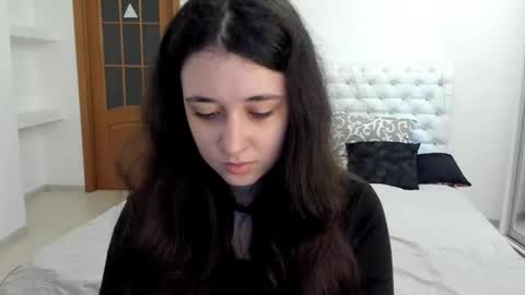 Snapshot of ginablum chatting on September 21, 2025, 8:16 am Kate online show from September 21, 2025, 8:16 am