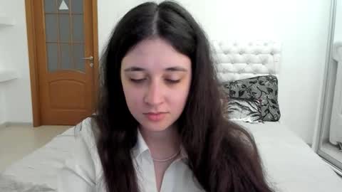 Snapshot of ginablum chatting on September 29, 2025, 10:31 am Kate online show from September 29, 2025, 10:31 am