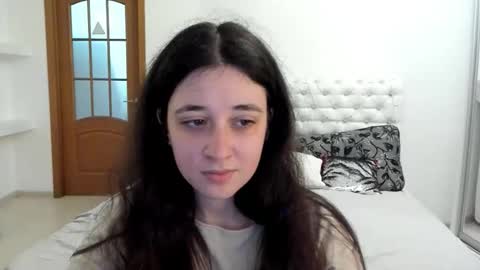 Snapshot of ginablum chatting on September 30, 2025, 10:42 am Kate online show from September 30, 2025, 10:42 am