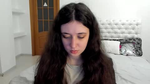 Snapshot of ginablum chatting on October 8, 2025, 7:50 am Kate online show from October 8, 2025, 7:50 am