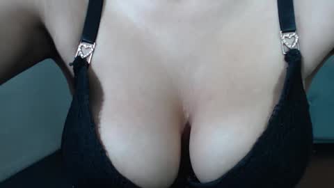 ginasailor online show from January 13, 2026, 1:44 am