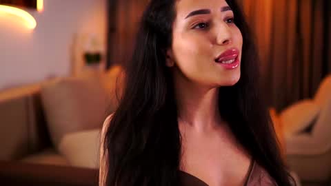 Gina online show from February 5, 2025, 11:17 pm