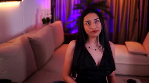 Gina online show from February 22, 2025, 7:47 pm