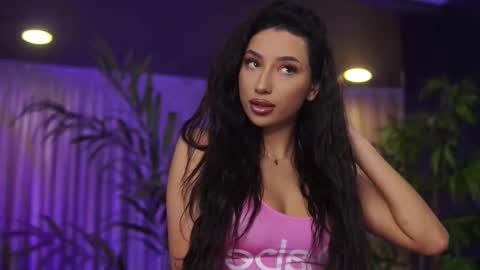 Gina online show from March 28, 2026, 8:19 pm