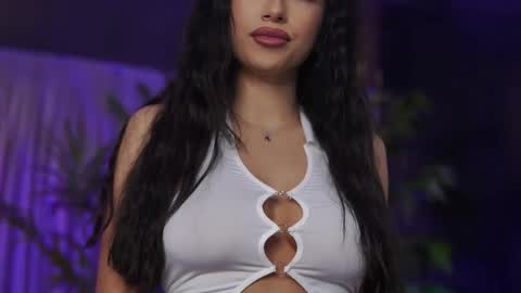 Snapshot of ginavalentinna chatting on April 24, 2026, 7:05 pm Gina online show from April 24, 2026, 7:05 pm