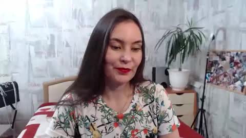 ginaxsoulah   online show from February 12, 2025, 4:00 pm