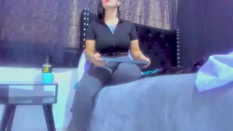 Miss online show from October 19, 2025, 7:14 pm