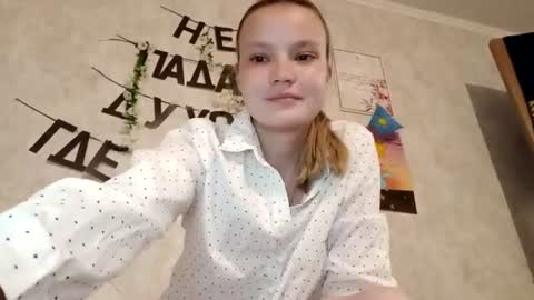 Snapshot of ginger_anna_est chatting on June 26, 2026, 7:29 pm Ginger Anna online show from June 26, 2026, 7:29 pm