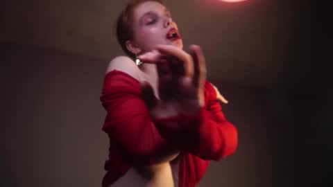        im expecting 350 thumbs up on my altar   online show from February 14, 2025, 1:13 am