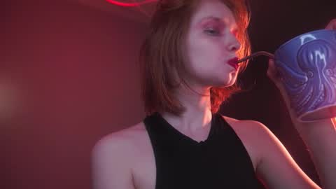        im expecting 350 thumbs up on my altar   online show from September 10, 2025, 10:10 pm