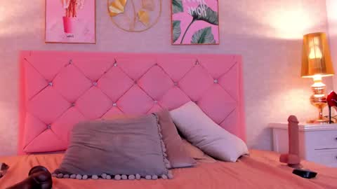 Ginger online show from February 9, 2025, 10:54 pm