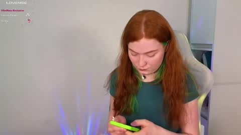 gingercute17 online show from April 14, 2026, 5:02 am